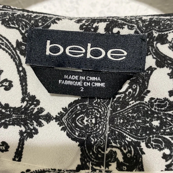 Bebe NWT Printed Asymmetrical Jacket - Picture 7 of 8